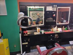 -鸿運 BARBER SHOP男士理发馆