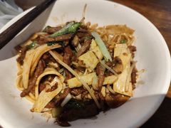 生爆牛肉面-寻裕记·现炒浇头面(人民广场店)