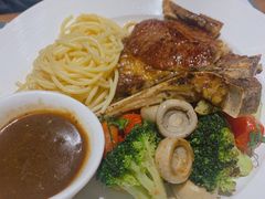 战斧牛排-静香HOUSE·全时段融合餐厅(七星欢乐颂店)