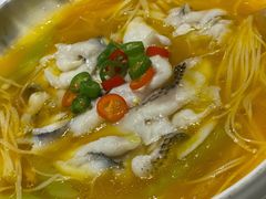 油泼酸辣鱼柳-柒园·三十年创意杭帮菜(龙湖滨江天街店)