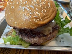 牛肉汉堡-Arrow Factory Brewing箭厂啤酒