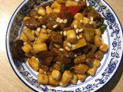 松子牛肉炒年糕-兔爸私家小厨(新北万达店)