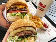-The Habit Burger Grill 哈比特汉堡(爱琴海店)