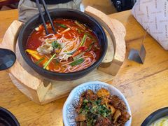 -桥香园过桥米线(国贸店)