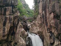 -鄣山大峡谷