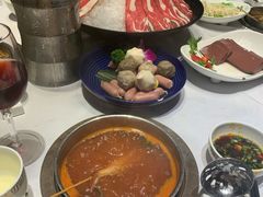 -泓炙颐凤鲜海鲜火锅料理(桐乡店)