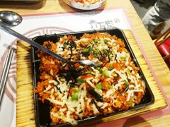 泡菜芝士炒饭-青瓦炭韩潮烤肉(花园道店)