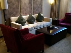 -驿都金陵大酒店-停车场