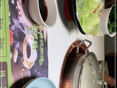 -洪氏嗨捞·猪肚鸡火锅(阳光天地店)