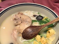 -刀小蛮半只鸡过桥米线(家乐福四元桥店)