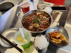 -蓉三少冒烤鸭·四川小吃集(北京首店)