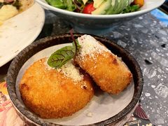 -BOTTEGA意库(中骏世界城店)