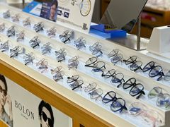 -优医视平价眼镜蔡司依视路折扣工厂店(十里堡店)