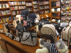-博览书店(越秀悦汇天地店)