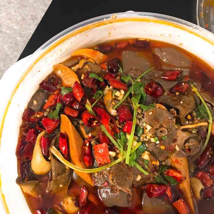 周麻婆(南宁国贸店)-"位于国贸大厦二楼,半自助形式的经营模式,.