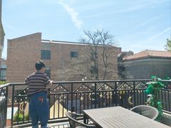 -麦落精酿啤酒餐吧(先农大院店)