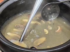-菌之家·专业纯野生菌火锅·特色炒菌