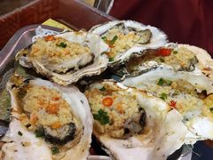 蒜蓉炭烤生蚝-蠔友汇·海鲜·生蚝烧烤(大东店)