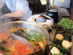 -罗勒家·养生火锅· Bistro(大望路店)