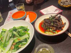 -川流不息·地道川菜·小龙虾(松东路店)