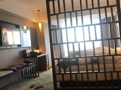 -深圳罗湖东门步行街亚朵X酒店