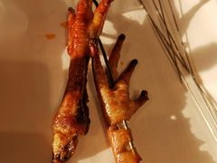 碳缸鸡手-小桂林烧鸽子