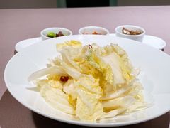 炝拌白菜-荣轩(新荣记环球金融中心店)