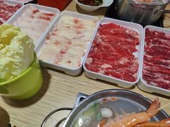 -杨老板·海鲜集市火锅·鲜切牛肉(中防万宝店)
