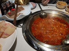 -老房老舍重庆火锅(假日城市店)