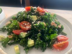 牛油果羽衣甘蓝沙拉-The Rug Cafe(王府中环店)