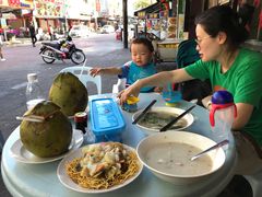 -明记烧鱼美味店