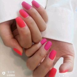-Pink You美甲洗眉纹绣定制中心