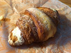 泡芙羊角-OUR Bakery(三里屯太古里店)
