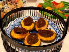 一口鲍鱼酥-三号黄浦会Canton Table