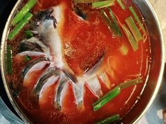 -野山舂·贵州现舂酸汤牛肉(民生路店)
