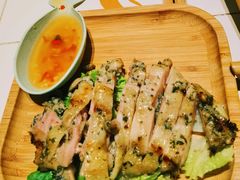 -越弥越南传统美食馆
