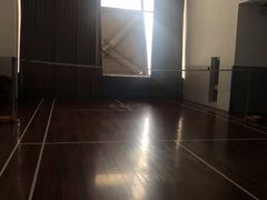-虹口足球场壁球馆