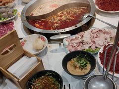 -沸炉重庆老火锅(军事博物馆店)