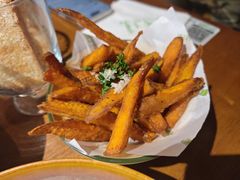 -JINNS锦时 steak&pizza(浸信会礼拜堂旧址店)