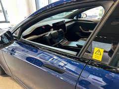 -TESLA 特斯拉(上海太古汇体验店)