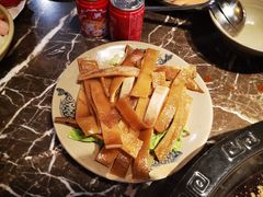 -渝大狮毛肚老火锅(遂宁万达店)