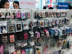 -Love Star追星馆(上海大悦城店)