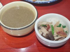 -菌之家·专业纯野生菌火锅·特色炒菌