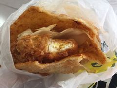 炸蛋葱油饼-小红车炸蛋葱油饼
