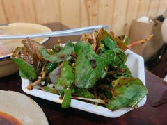 拌折耳根-梯坎豆花