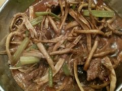 茶树菇牛肉-乌镇那一年小院主题餐厅(甘泉西路店)