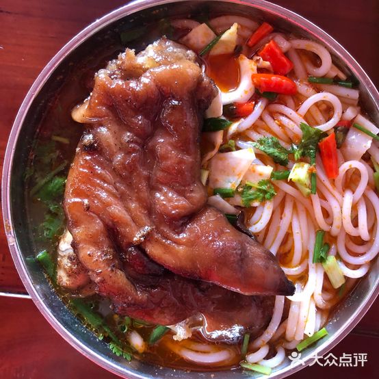 阳关立交桥龙家小吃泡椒牛肉猪脚粉