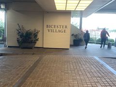 -伦敦比斯特购物村