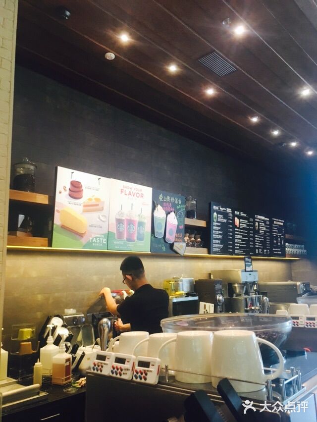 星巴克(泰安万达店)图片