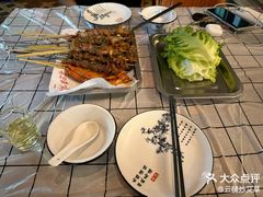 -顶峰夜宴·龙虾烧烤大排档(九江学院店)